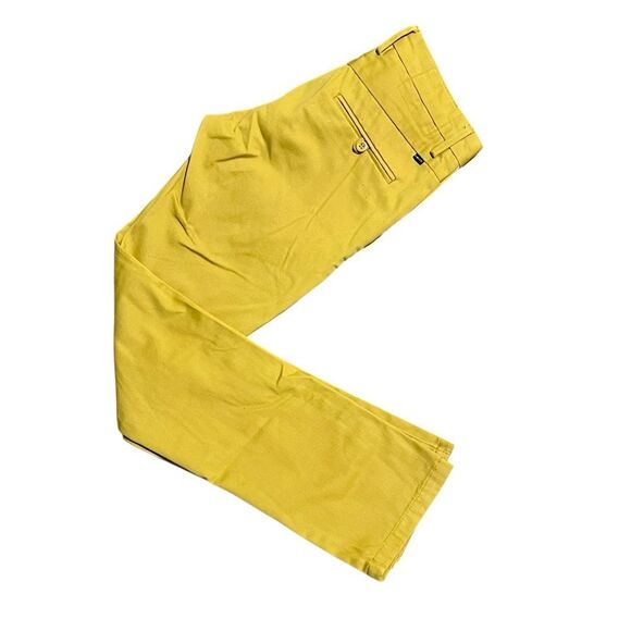 Levi's Vintage Yellow Chinos Classic Fit size 30” x 32” - Picture 3 of 5